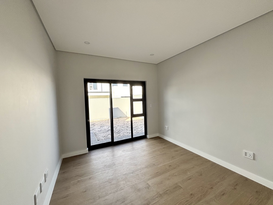 4 Bedroom Property for Sale in Sandown Western Cape